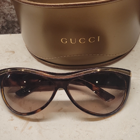 Gucci Tortoise Shell Glasses for Men - Picture 2 of 8